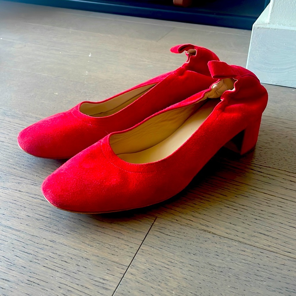 Everlane Day Heels Red Suede Pumps Size 10